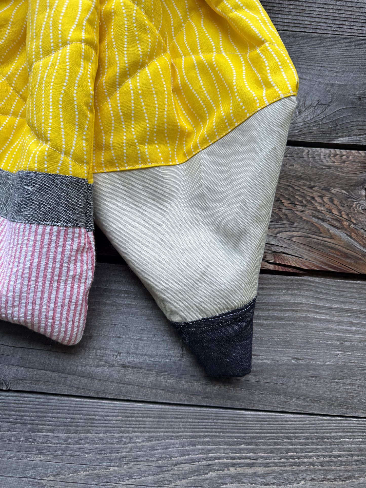 ~Ready to Ship~Puffy Quilted Pencil Door Bow