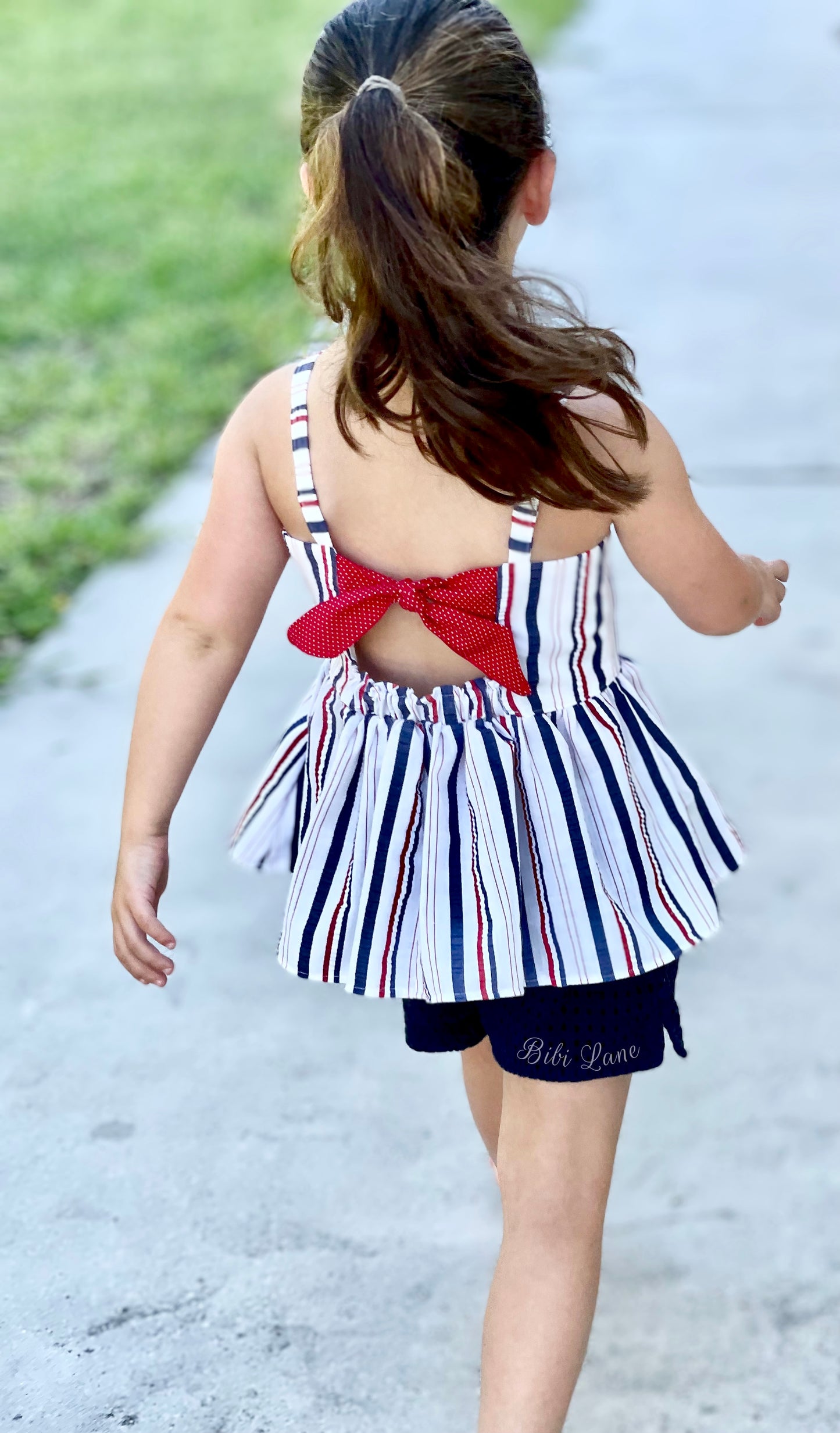 Patriotic Tie back Tunic Top, girls size 5